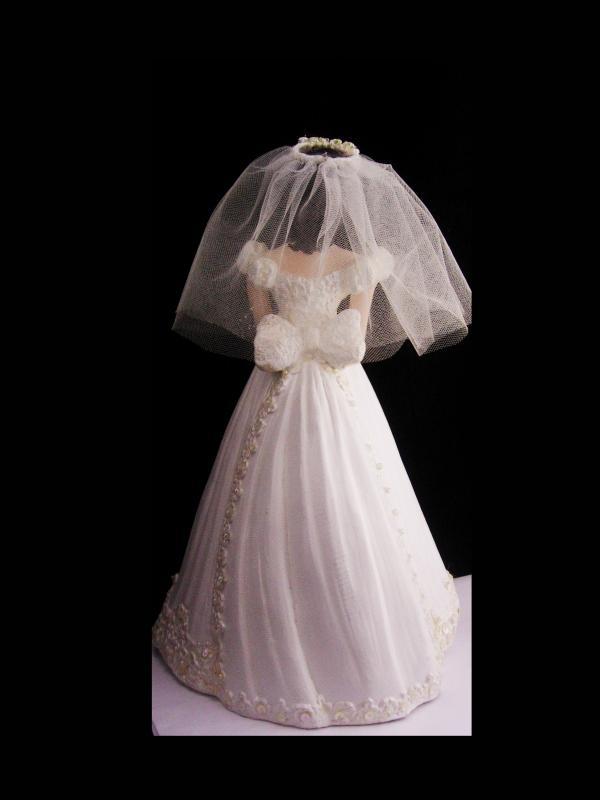 Vintage Bride Centerpiece / Ceramic Bride Doll / wedding tabletop / bridal bouquet / Bride figurine / bridal veil / cake topper