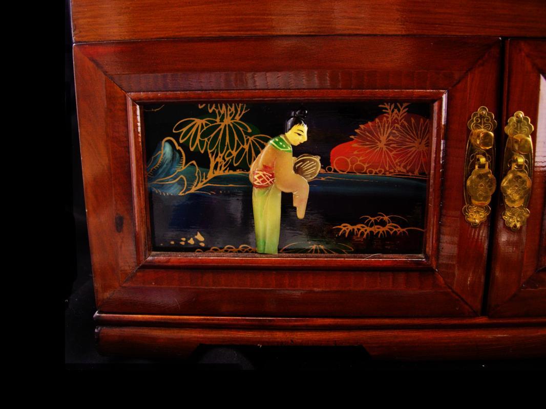Large Asian Jewelry Box / chinese lacquer / vintage oriental box / wood jewelry chest / geisha top / figural box / anniversary gift for her