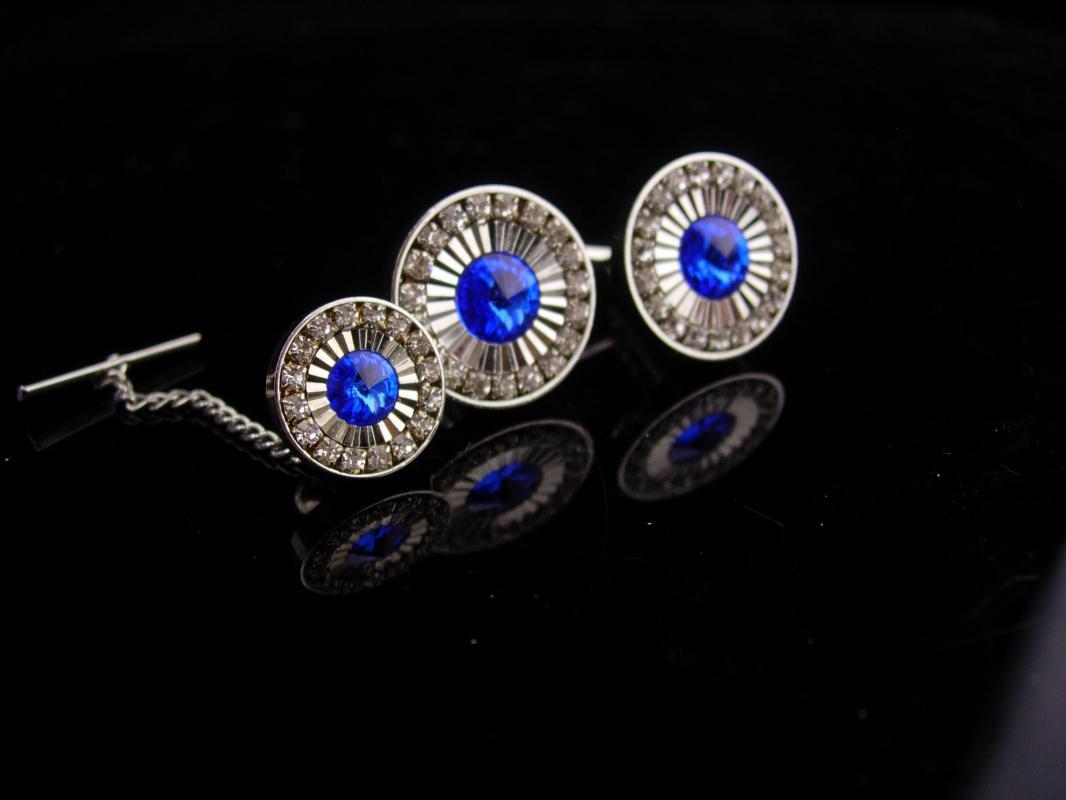 Vintage Blue Cufflinks / stunning baguettes / wedding groom gift / 18th 65th anniversary / December birthstone jewelry sagittarius capricorn