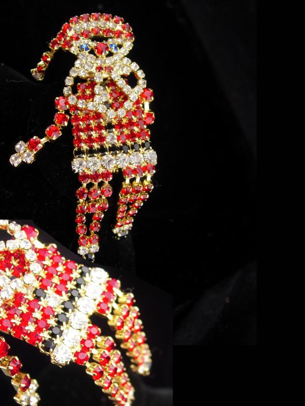 Large jointed santa brooch / Vintage Santa pin / rhinestone Christmas pin /like a trembler / gift for her / december birthday