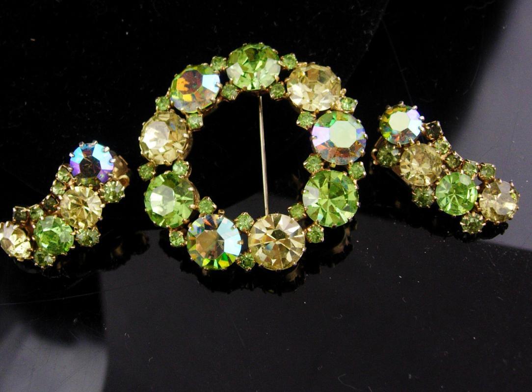 Karu Rhinestone set / green peridot aurora borealis Brooch / vintage clip on earrings / wedding jewelry / mother of bride gift / irish gift