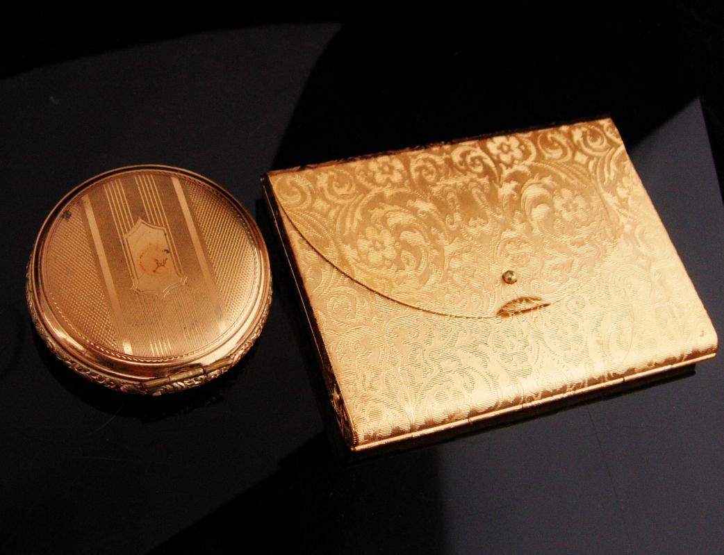 Vintage Art Deco Compact lot / Two compacts / elgina round compact / Coty envelope shape hinged compact / 25 cent refills