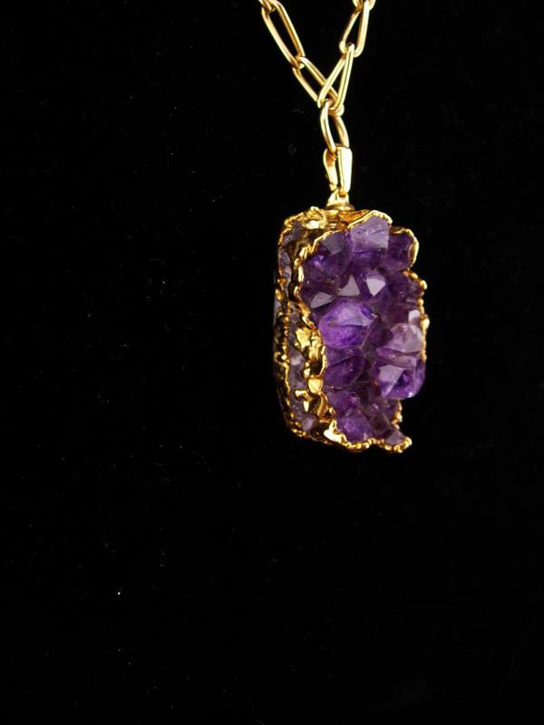 Huge 30 CT Amethyst Necklace / beautiful cut / Purple 6th Wedding anniversary / february birthstone / Aquarius raw stone / gold necklace