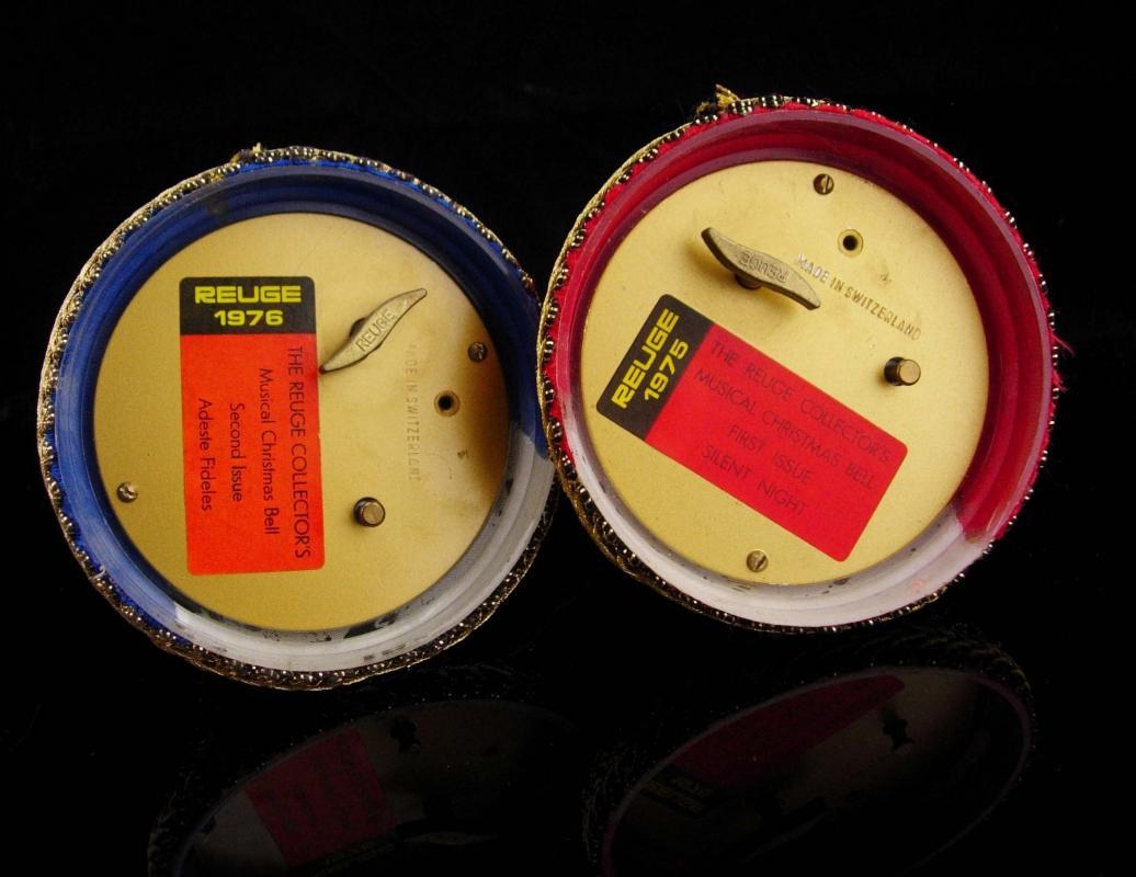 1975 1976 Reuge Bells / swiss music box / Musical bells / madonna and child / Christmas ornaments / Christmas Decoration / Adeste Fideles