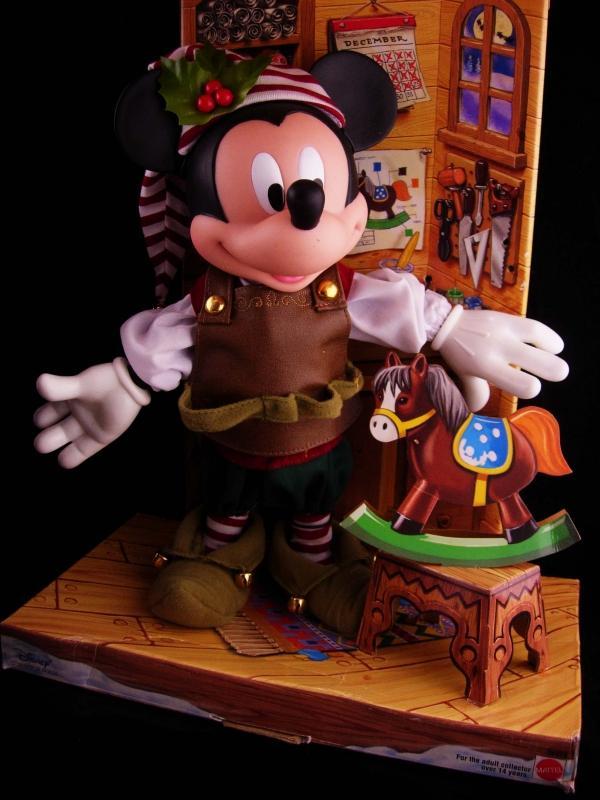 Vintage Mickey mouse / Santas helper / Original box / age 4 and up