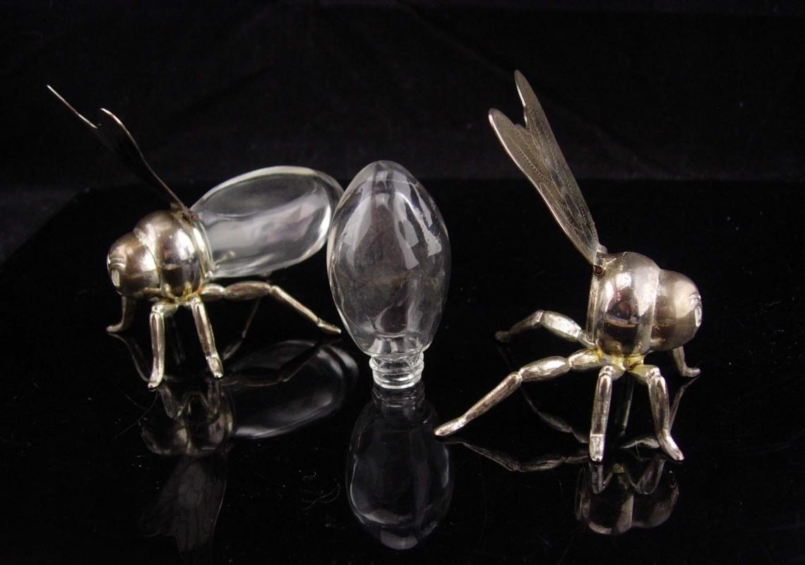 Vintage BIZARRE Salt Pepper shakers / mechanical fly / godinger bee / insect set / figural novelty silver set / Seabee navy / Gardener gift