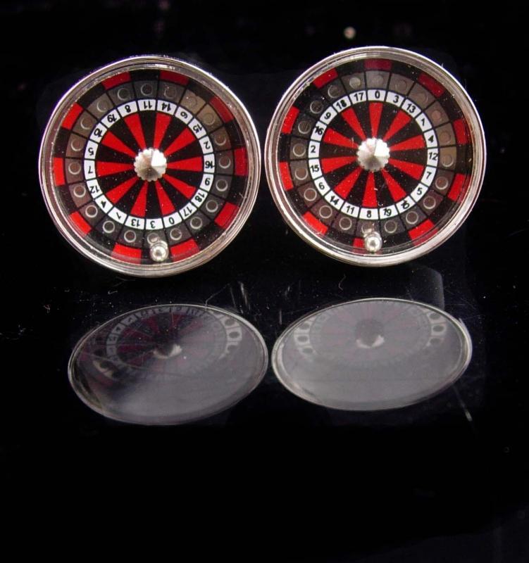 Roulette Wheel Cufflinks / It SPINS / Casino Cufflinks / Vintage Gamber gift / Mechanical vintage silver cufflinks / Lucky Number