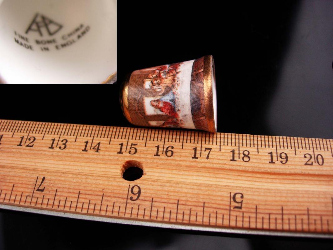 Vintage Thimble / The Lord's supper / Porcelain signed thimble / religious gift / Christian thimble / womens gift