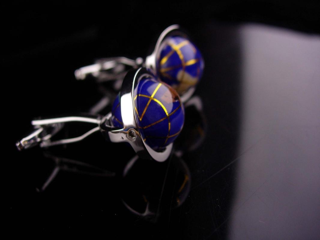 Spinning Globe cufflinks / Vintage enamel world earth / History professor / Traveler gift / silver Sweetheart gift / Missing you
