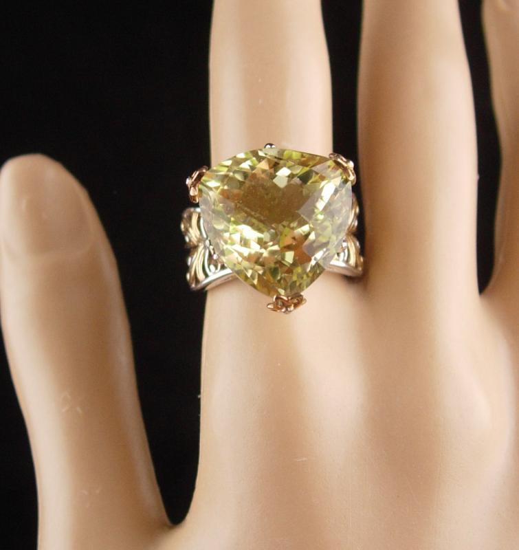 HUGE 4CT peridot ring / Cushion cut Cocktail Ring / Vintage Sapphire Sterling ring / Size 7 1/2 / 1st anniversary / August /virgo birthday
