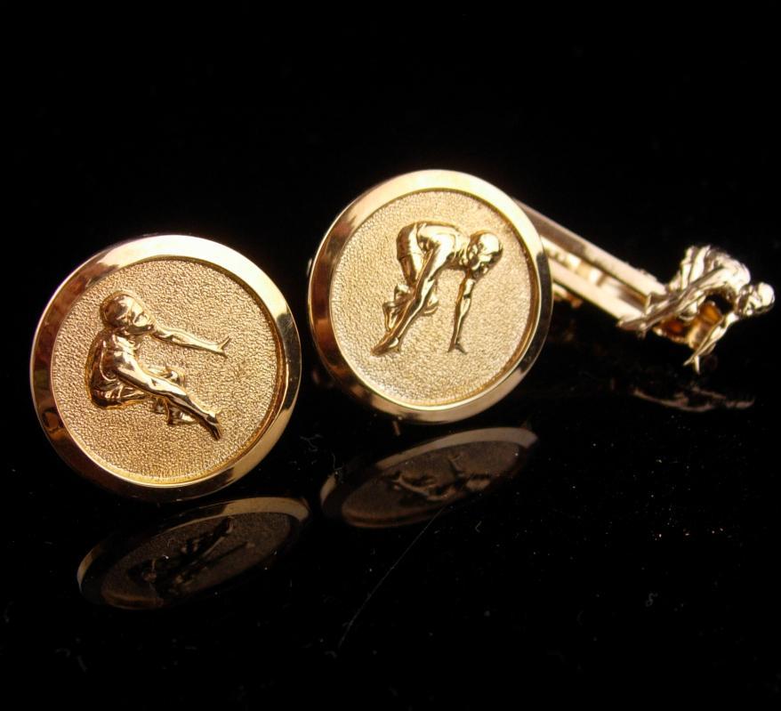 Vintage Marathon cufflinks / runner tie clip / Sports gift / Athletic set / gold track cufflinks / Cross country gift / sprinter cufflinks