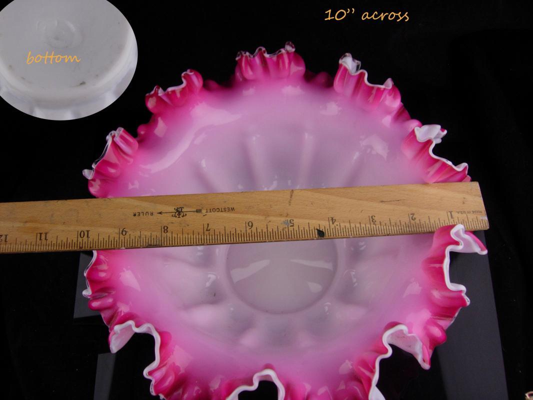 Pink crimped ruffled edge Bowl / large vintage 10