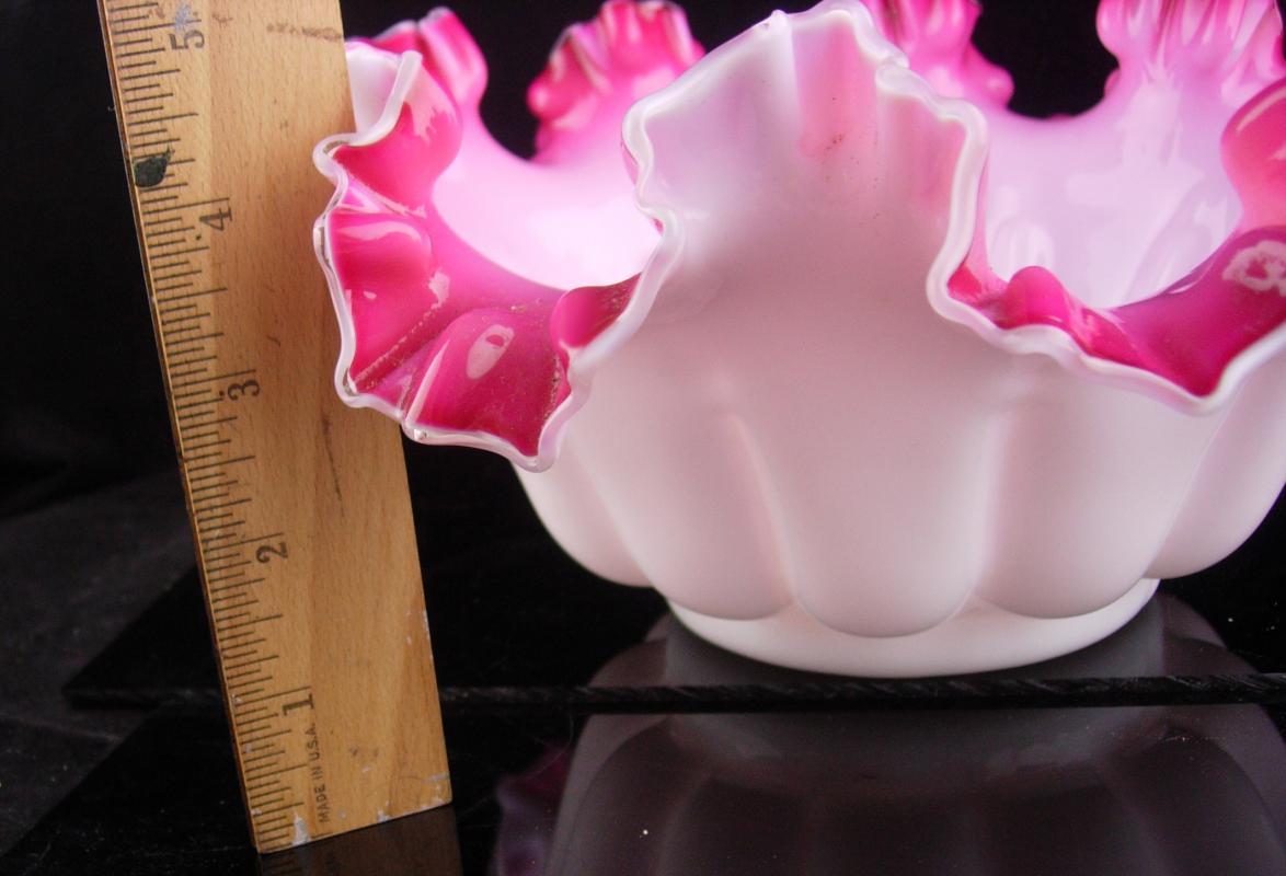 Pink crimped ruffled edge Bowl / large vintage 10