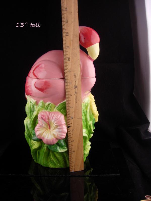Pink Flamingo Cookie Jar / Big pink bird / storage container / bird watcher gift / Candy Container / retro kitchen / gay interest