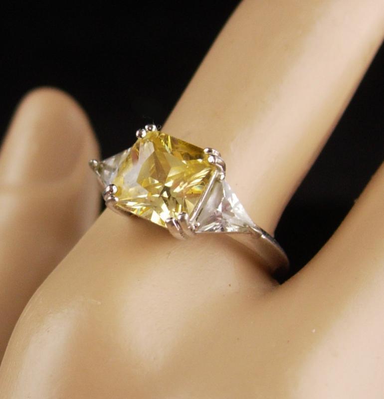 Citrine engagement Ring / Vintage Sterling Silver / Lemon stone / Size 7 1/2 / 13th 17th anniversary November gemstone sagittarius scorpio