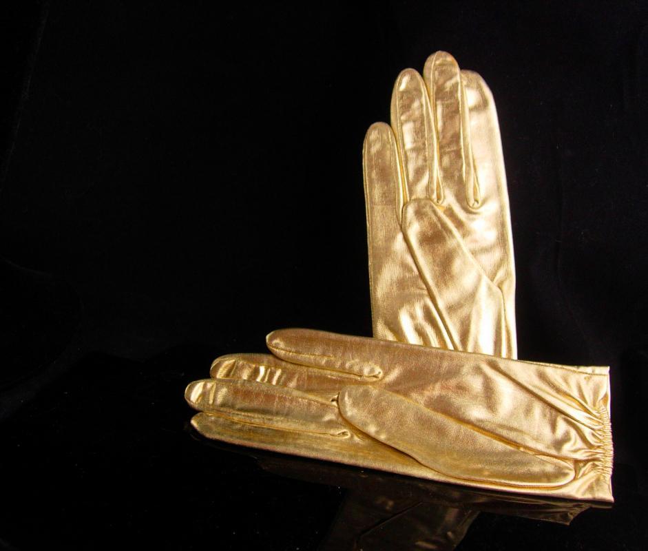 Vintage Gold Lame Gloves / Broadway music entertainer / Prom Ball Room Dancing / Size small / shiny gold never worn / vintage accessory