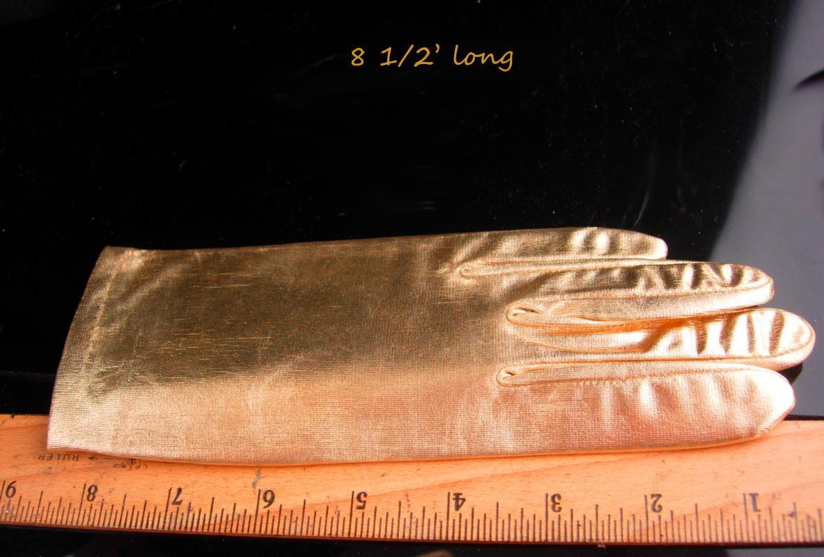 Vintage Gold Lame Gloves / Broadway music entertainer / Prom Ball Room Dancing / Size small / shiny gold never worn / vintage accessory