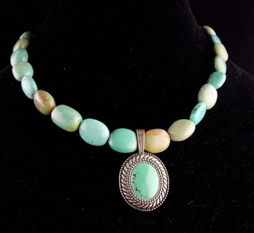 Chunky LARGE turquoise Necklace / signed sterling pendant / Carolyn Pollack / Vintage Tribal Jewelry / Hippie style / indian design / turquoise choker