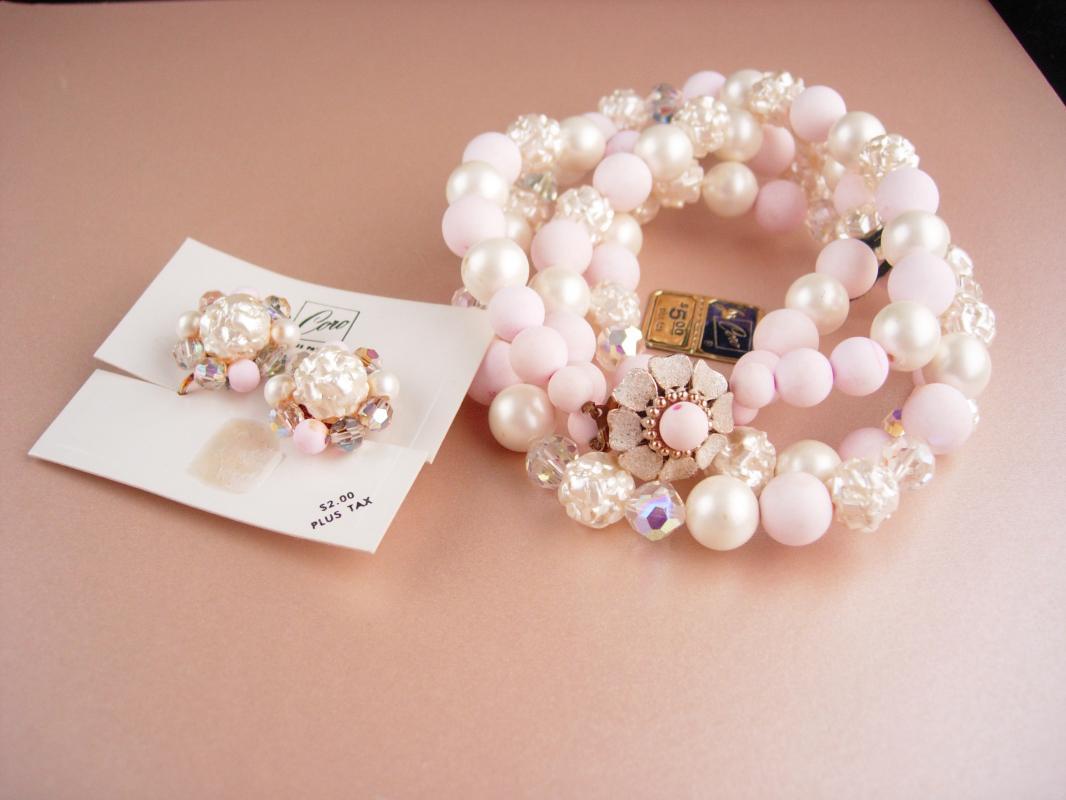 Vintage Coro necklace set / original box & tags / Pink 2 strand necklace / baroque pearls / Clip on cluster earrings / mother of the bride