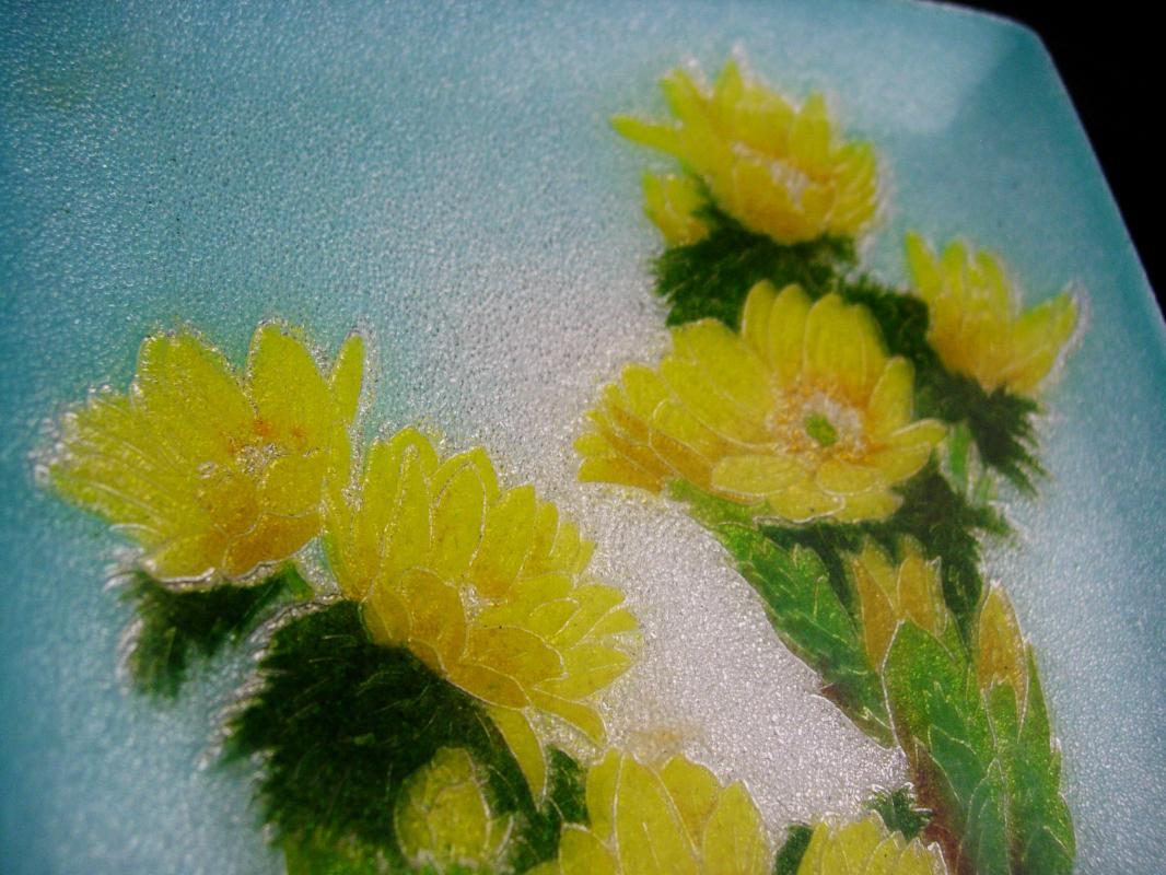 Mid century modern Tray / Enamel copper Trinket tray / yellow daisy trinket dish 4 1/2