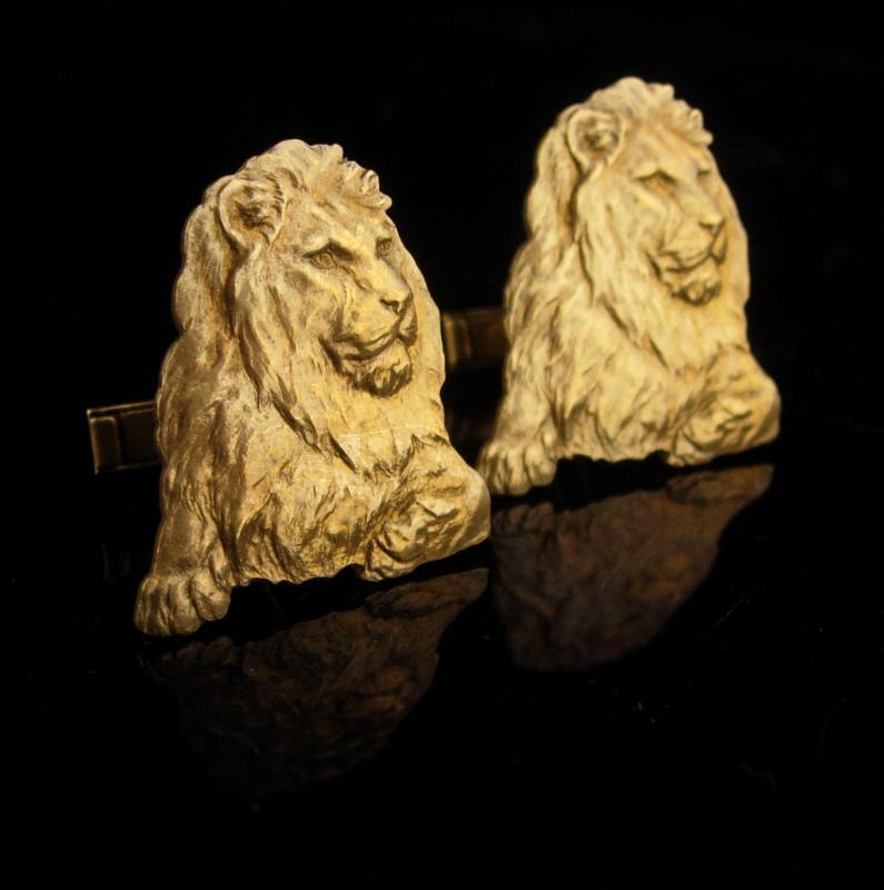 Large Lion Cufflinks - Vintage LEO gift - Figural gold animal - cool mens gift - estate jewelry - July august birthday- patent 2472958