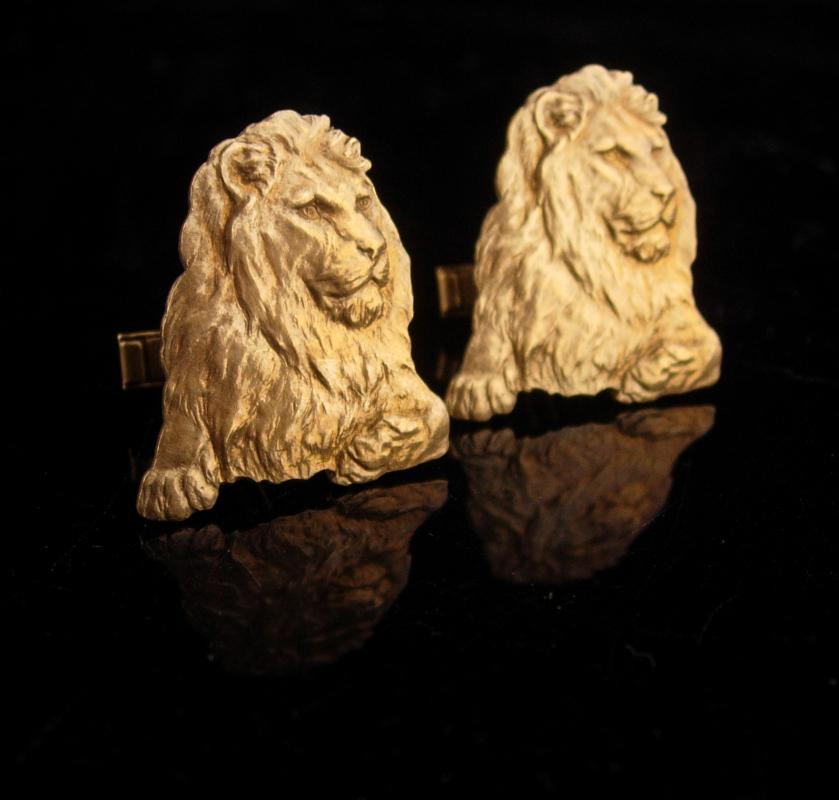 Large Lion Cufflinks - Vintage LEO gift - Figural gold animal - cool mens gift - estate jewelry - July august birthday- patent 2472958