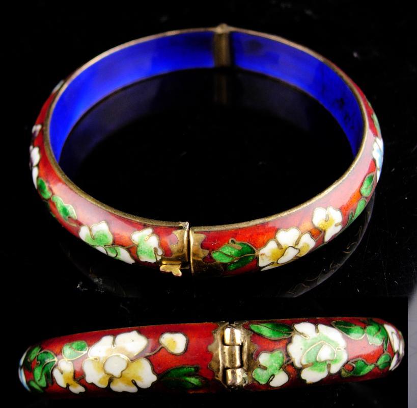 Oriental hinged bracelet - Good luck chinese gift - vintage Asian bangle - ladies red estate jewelry - cobalt blue - wedding gift