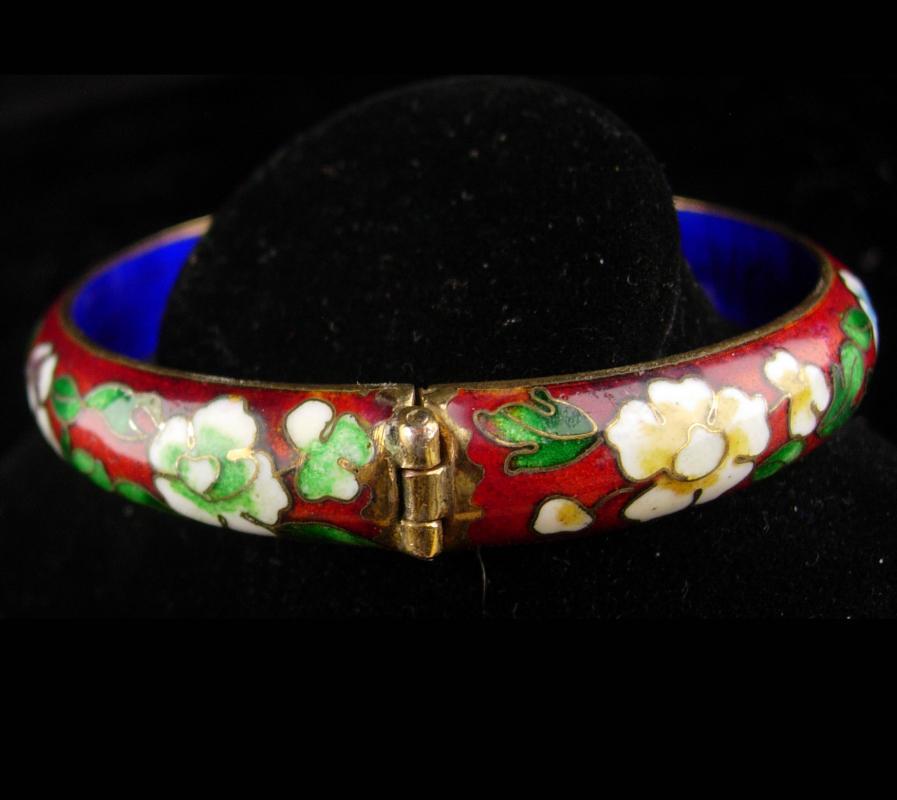 Oriental hinged bracelet - Good luck chinese gift - vintage Asian bangle - ladies red estate jewelry - cobalt blue - wedding gift