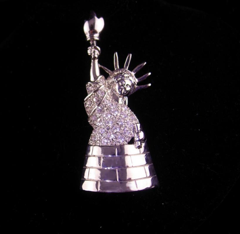 Large Rhinestone Brooch - Statue of Liberty pin - NEW YORK Souvenir - Patriot brooch lapel pin - Vintage USA - God Bless America pin