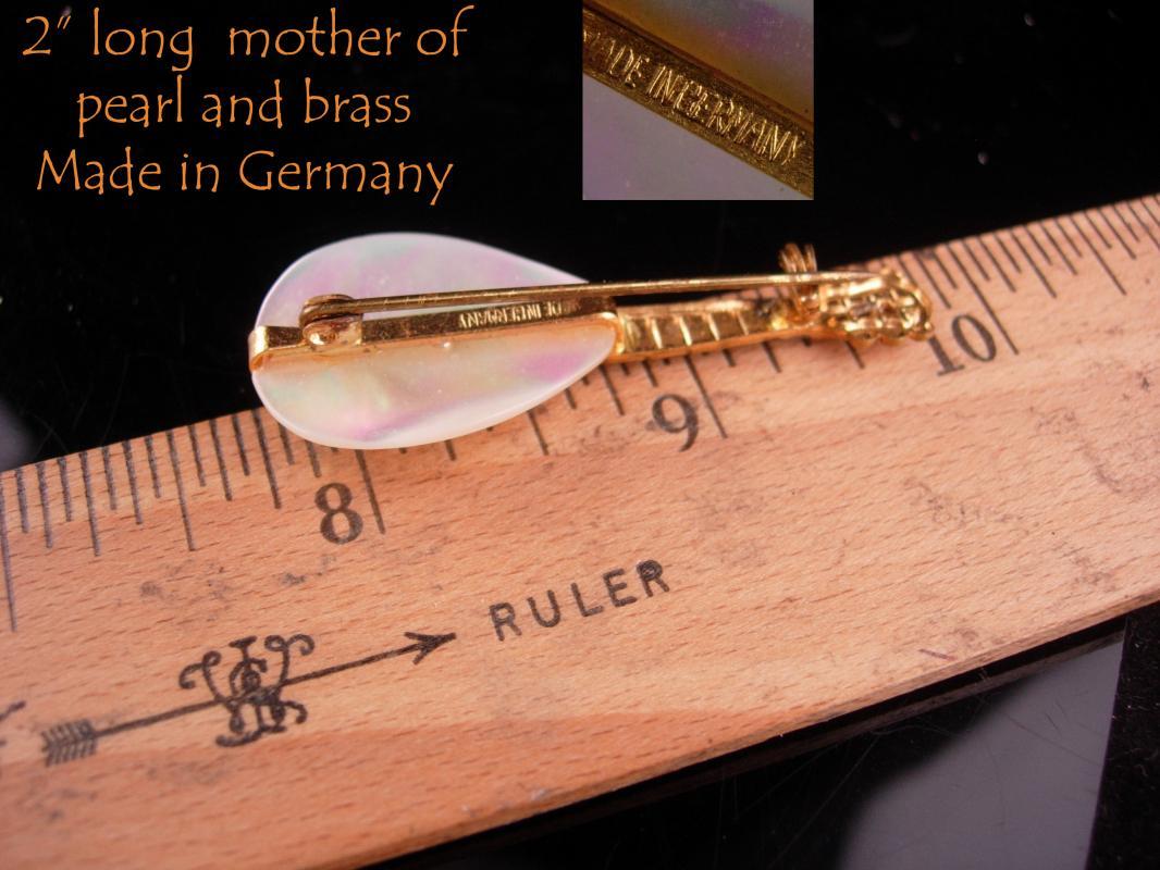 Mandolin Brooch - Figural music pin - Vintage Germany Acoustic pin - Musicians gift - music teacher - renaissance miniature instrument