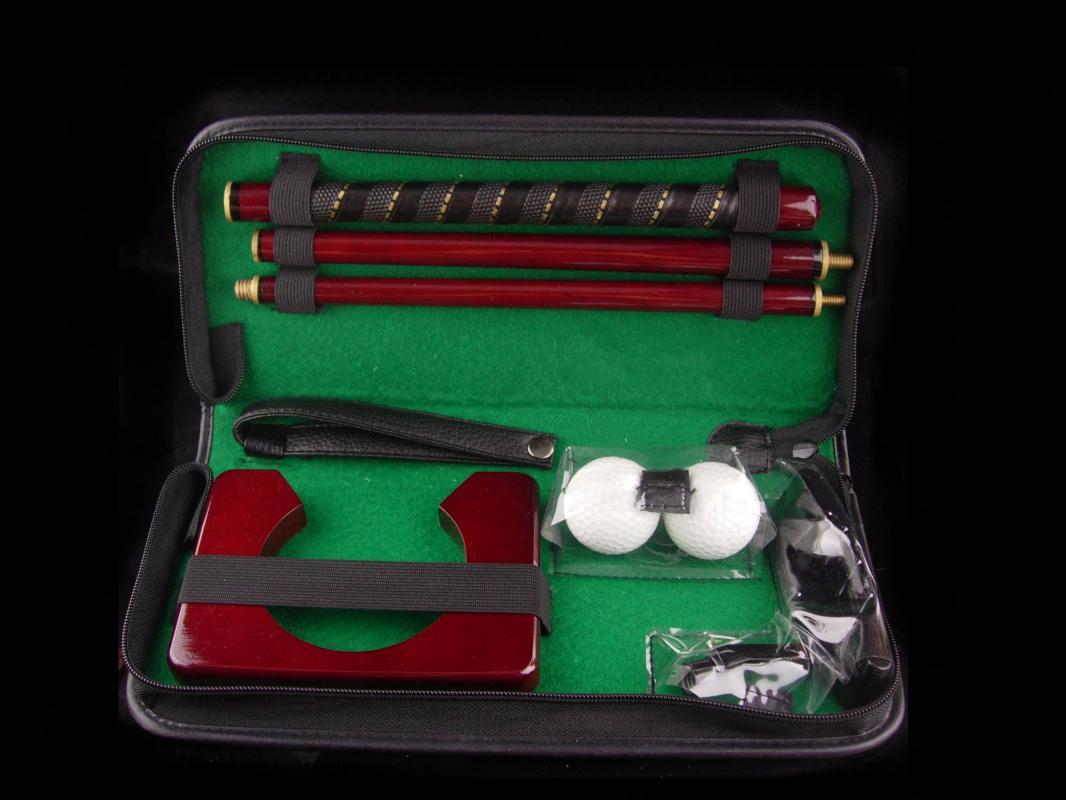 Travel case with Golf putter - golf balls - original case - Retirement gift -mens Sports - thank you gift - gift for boss -groomsman gift