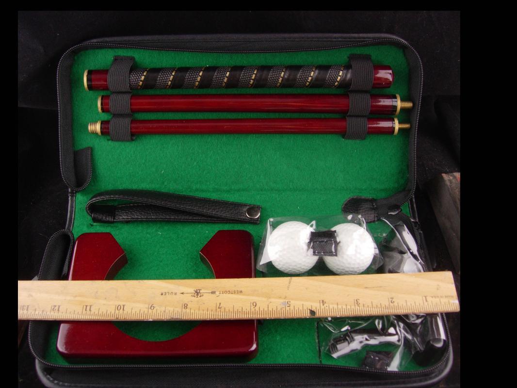 Travel case with Golf putter - golf balls - original case - Retirement gift -mens Sports - thank you gift - gift for boss -groomsman gift