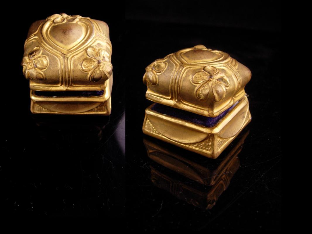Antique RING Box - Antique engagement ring - Wedding box - Miniature Jewelry Casket - Original lining -victorian Trinket casket gold ormolu