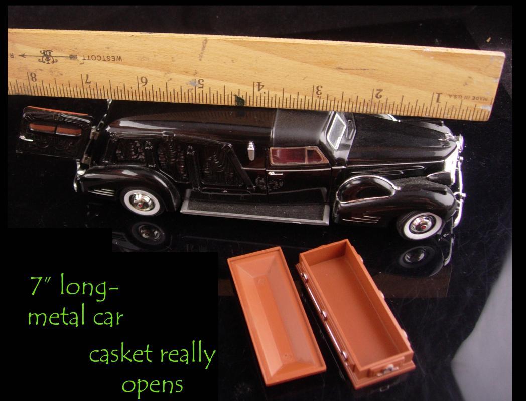 Vintage Hearse with coffin - Miniature 7