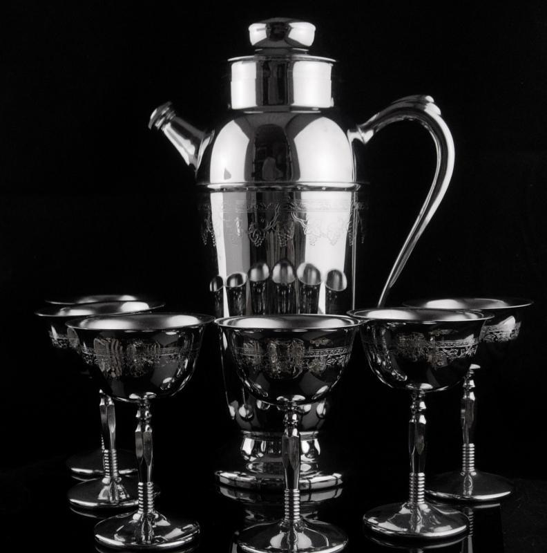 Cocktail Martini Shaker set - Barware Set - 6 Goblets - Vintage Mid Century Modern set - Wedding party gift novelty Bartender gift