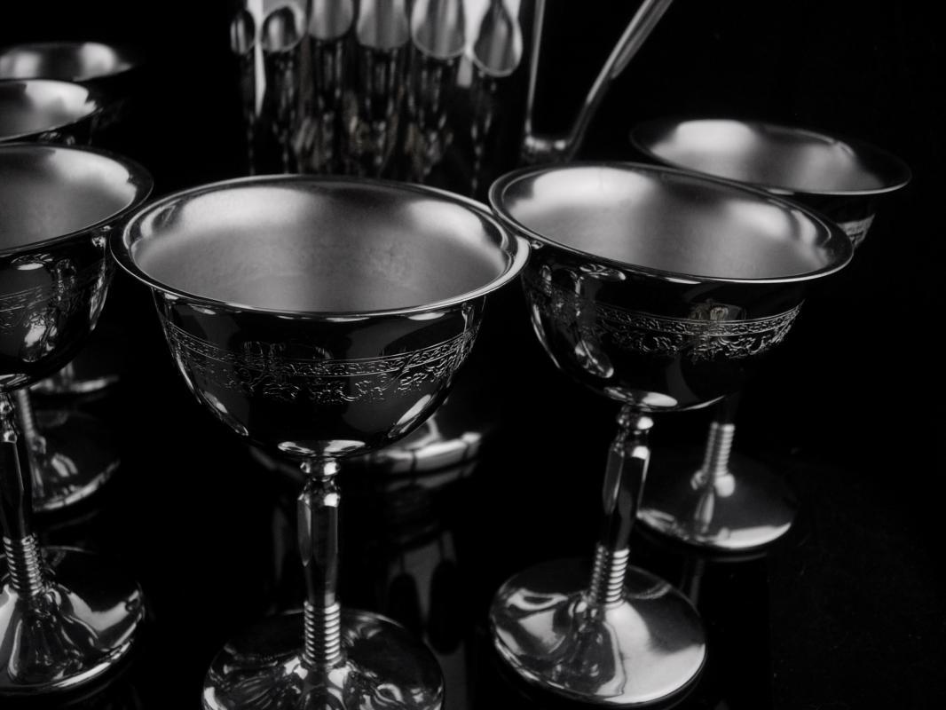 Cocktail Martini Shaker set - Barware Set - 6 Goblets - Vintage Mid Century Modern set - Wedding party gift novelty Bartender gift