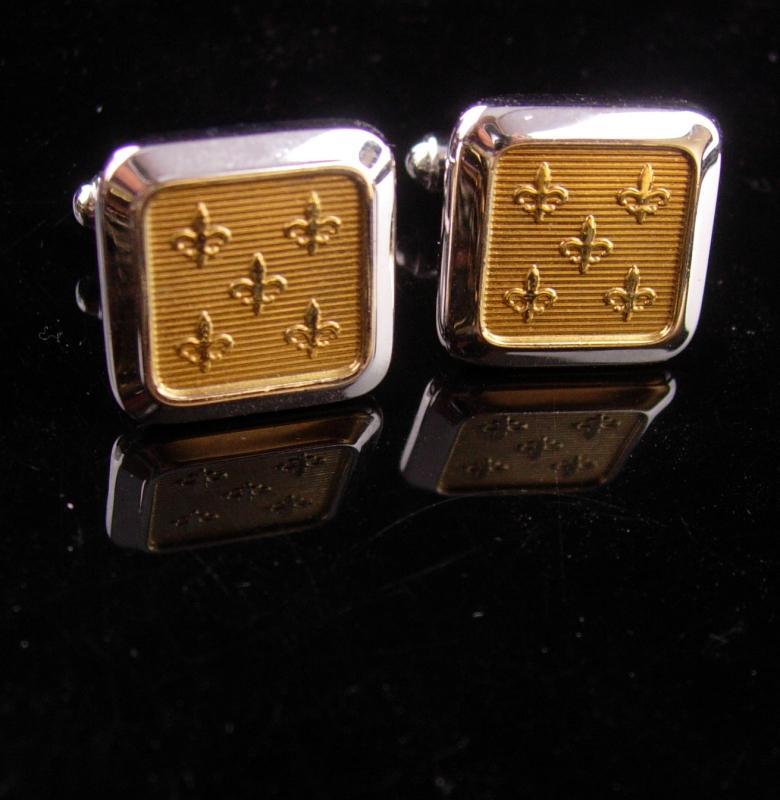 Vintage Hickok Fleur de lis cufflinks - rennaissance medieval set - knight flower mens gold estate jewelry knight shining armor wedding set