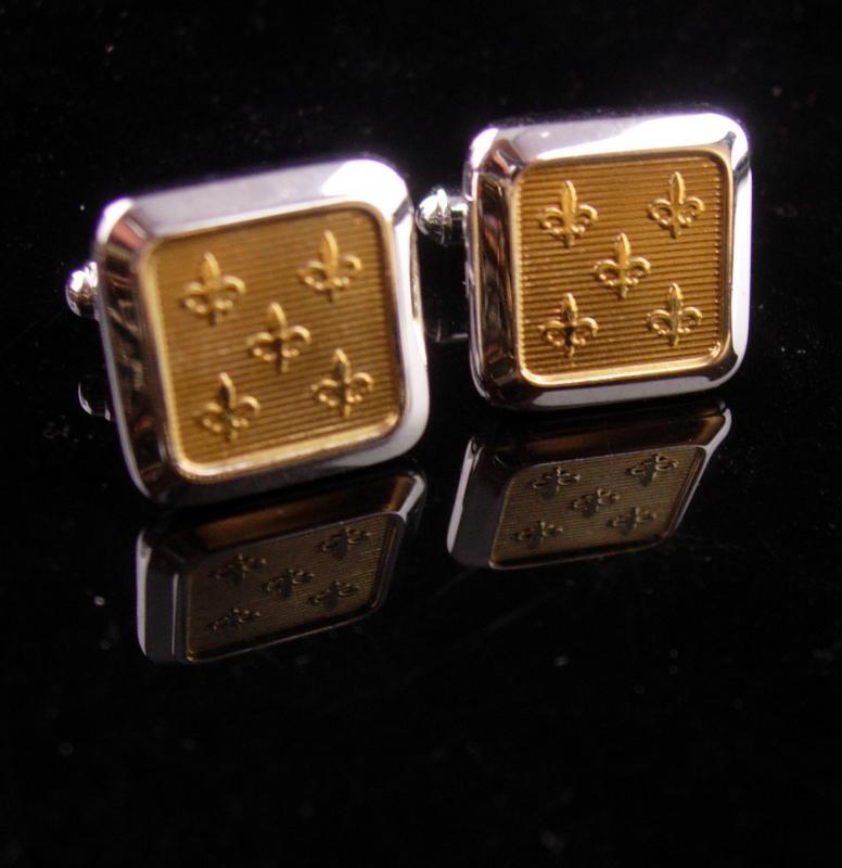 Vintage Hickok Fleur de lis cufflinks - rennaissance medieval set - knight flower mens gold estate jewelry knight shining armor wedding set