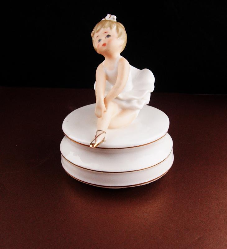 Vintage Ballerina music box - bisque figurine - Schmid Brothers - swan lake music box - Porcelain statue - ballet girl - made in Japan