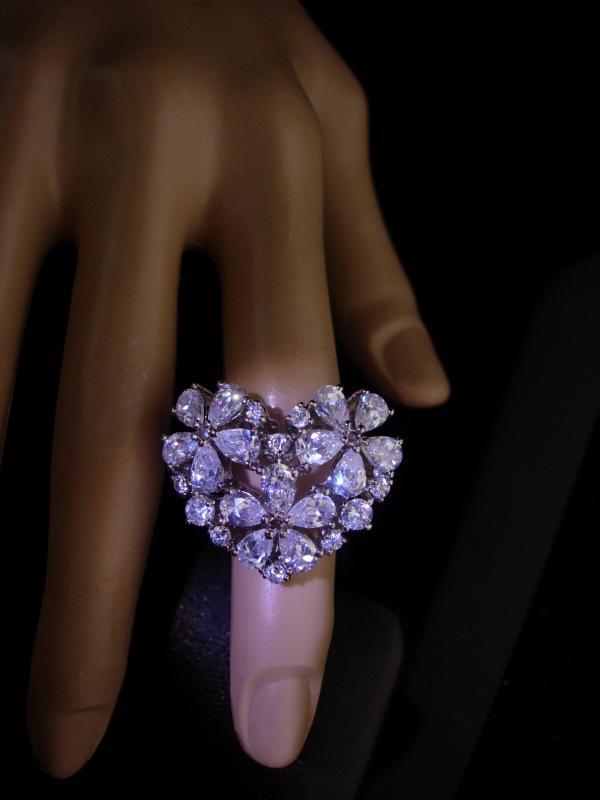 Promise ring - Heart CZ ring - Sweetheart Ring - Friendship gift - Birthday for her - size 5 - costume jewelry - anniversary gift