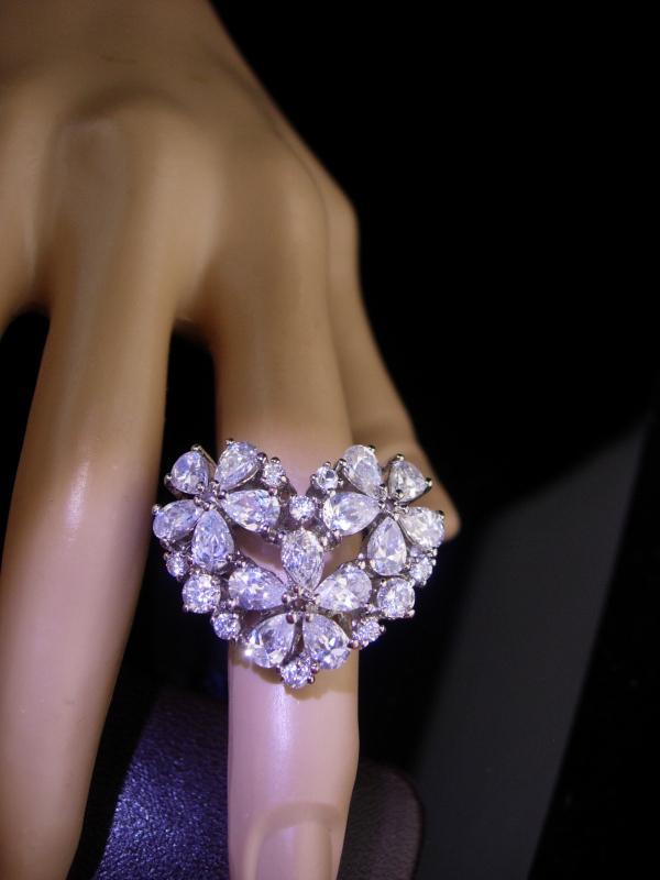 Promise ring - Heart CZ ring - Sweetheart Ring - Friendship gift - Birthday for her - size 5 - costume jewelry - anniversary gift