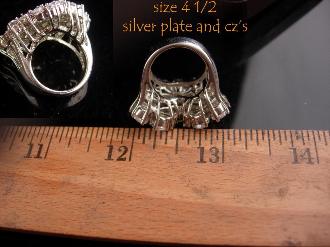 Promise ring - Heart CZ ring - Sweetheart Ring - Friendship gift - Birthday for her - size 5 - costume jewelry - anniversary gift