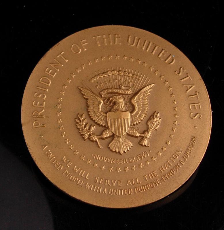 1963 Lyndon B Johnson Medal - huge Medallion - Inauguration Bronze paperweight