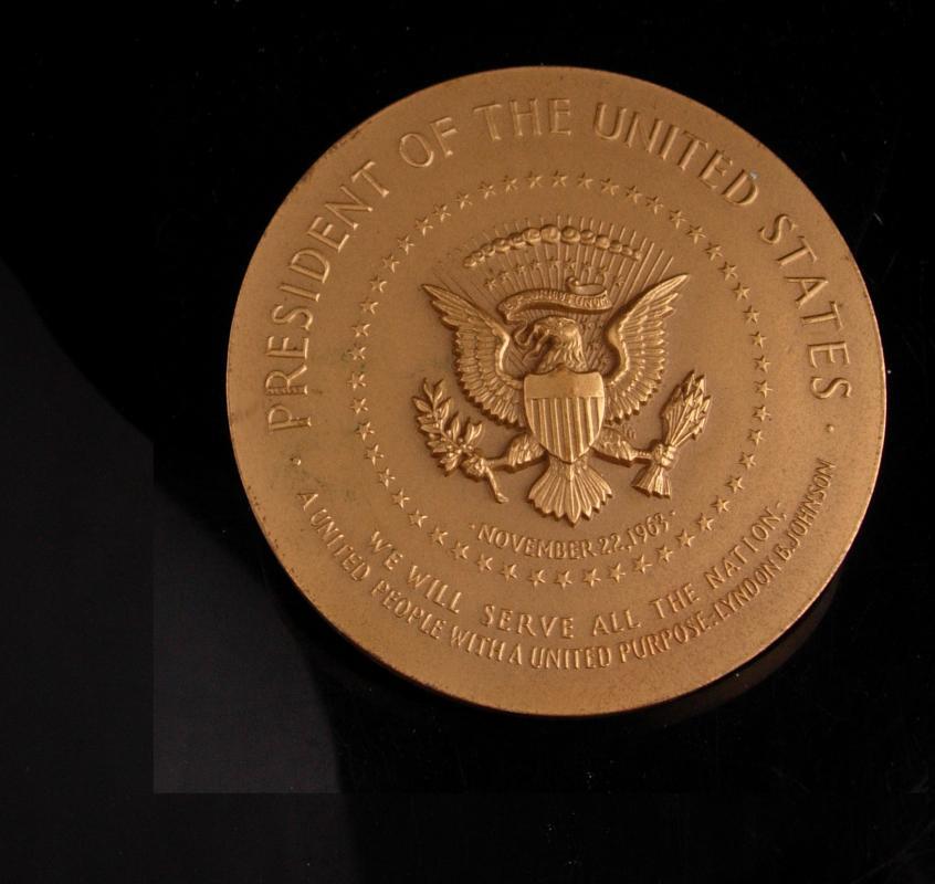 1963 Lyndon B Johnson Medal - huge Medallion - Inauguration Bronze paperweight