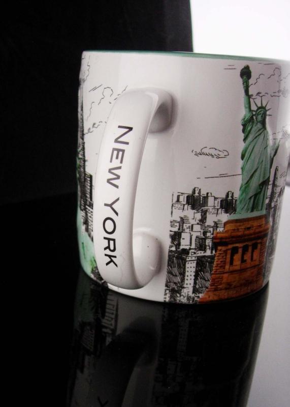 Large Statue of Liberty Mug - Vintage New York Cop - coffee cup - souvenir Museum store green and white