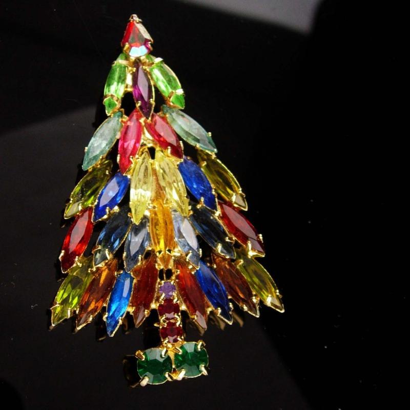 1950's Brooch - 3