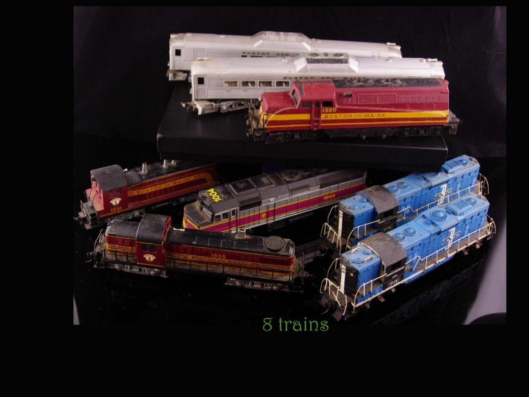 8 Vintage Model Trains - Kadee - Boston locomotives - train collection - Lion Chief - life like metal Railroad HO lot