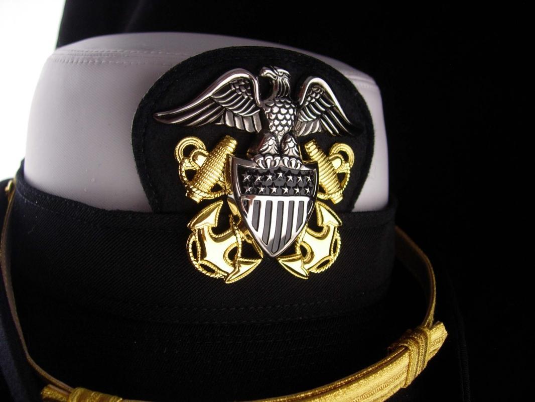 Vintage USN leather hat - US NAVY white Woman Officers Hat - Size 22 Kingform Cap - Military anchor eagle