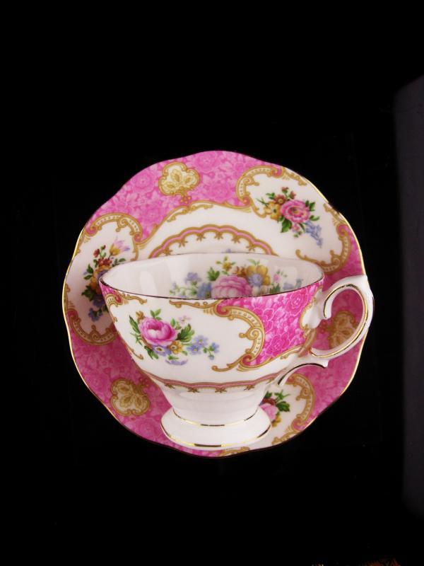 Pink Royal Albert teacup - Vintage Rococco style - Lady Carlyle - gift for mom - pink rose saucer cup - Fine bone china / mother of the bride gift