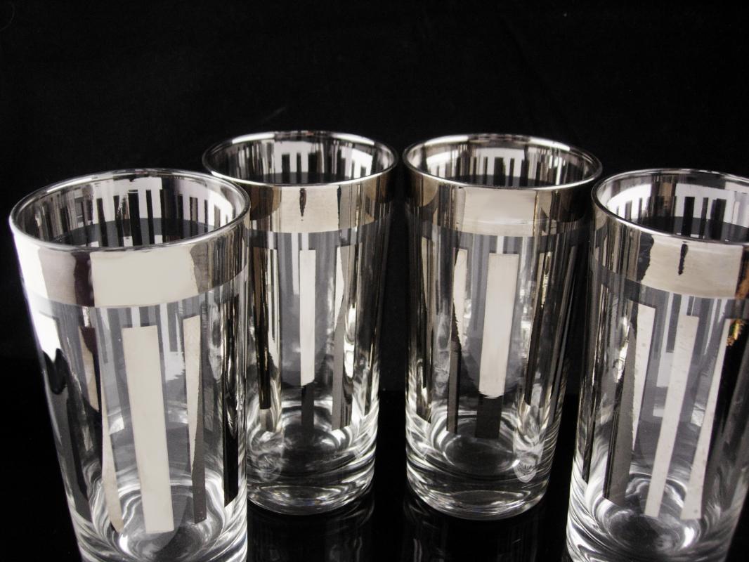Vintage Dorothy Thorpe Water Glasses - Platinum Rim & Stripes - Chrome silver tumbler Tom Collins set of 4 - mid century modern